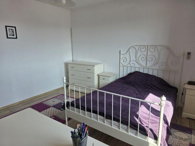 Cartier 23 August, 10 minute metrou Republica, duplex in vila, centrala